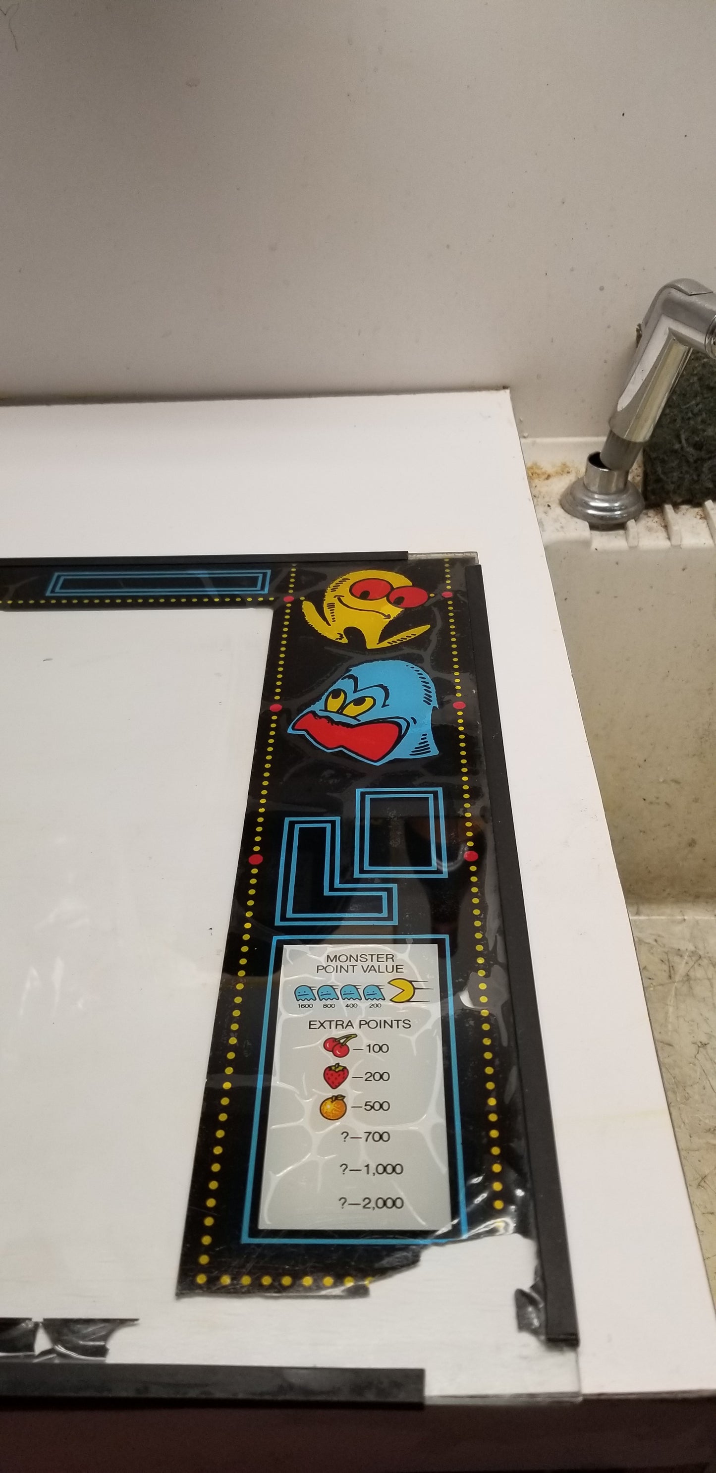 Pac Man Cabaret Glass Used